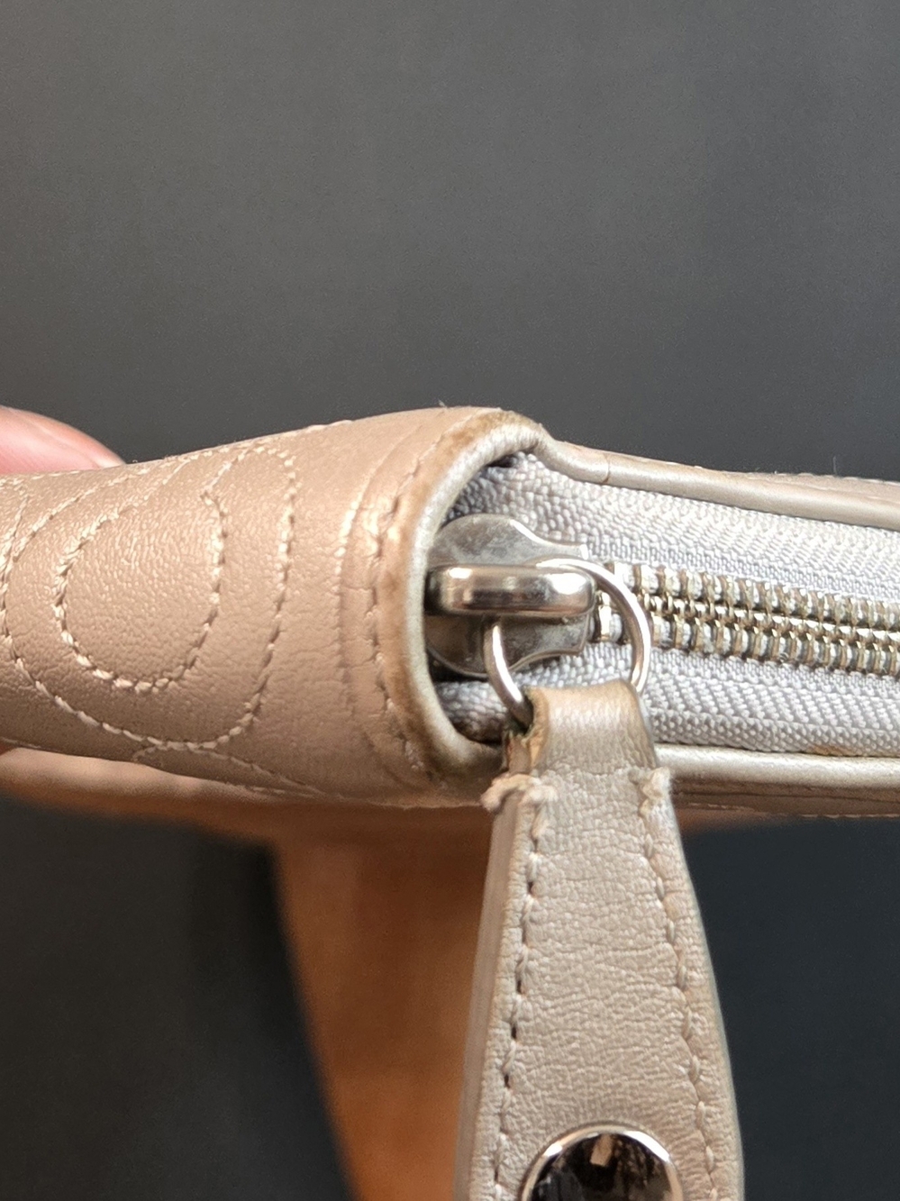 coach | zip around wallet | monogram | silver | metallic finish | vintage - Picture 11 of 11